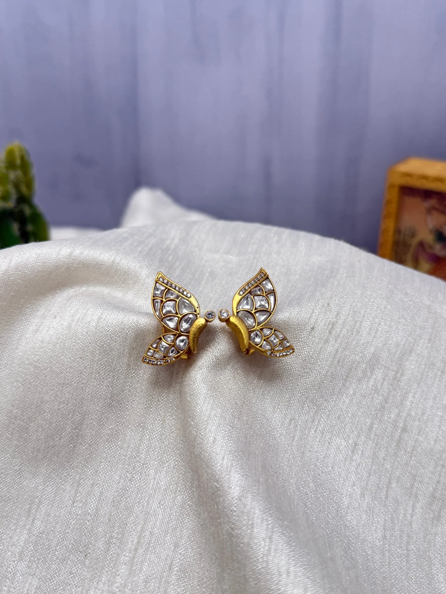 Jadau Earrings 1117 - Image 3